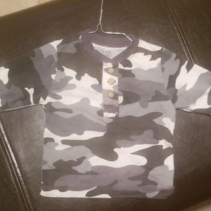 Gray camo long sleeve shirt